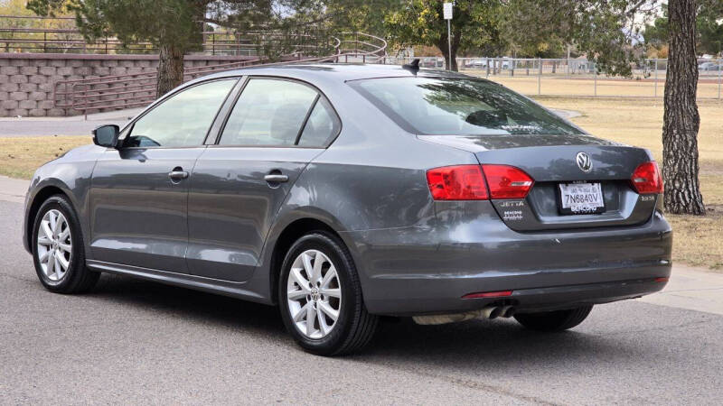 2012 Volkswagen Jetta null photo 9