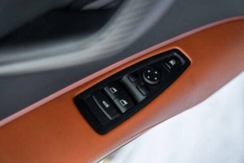 2019 BMW i8