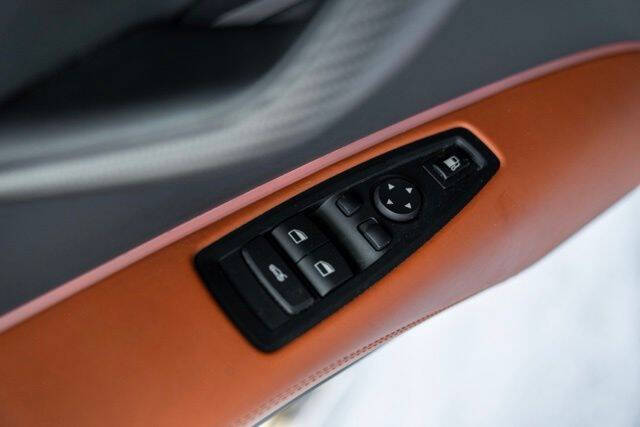 2019 BMW i8