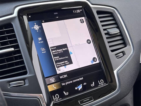 2022 Volvo XC90 T5 Momentum