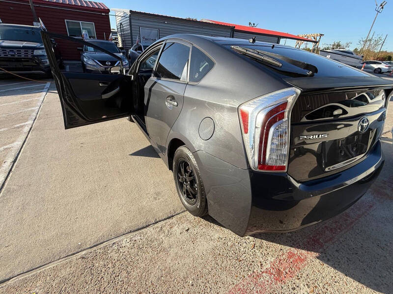 2014 Toyota Prius Two