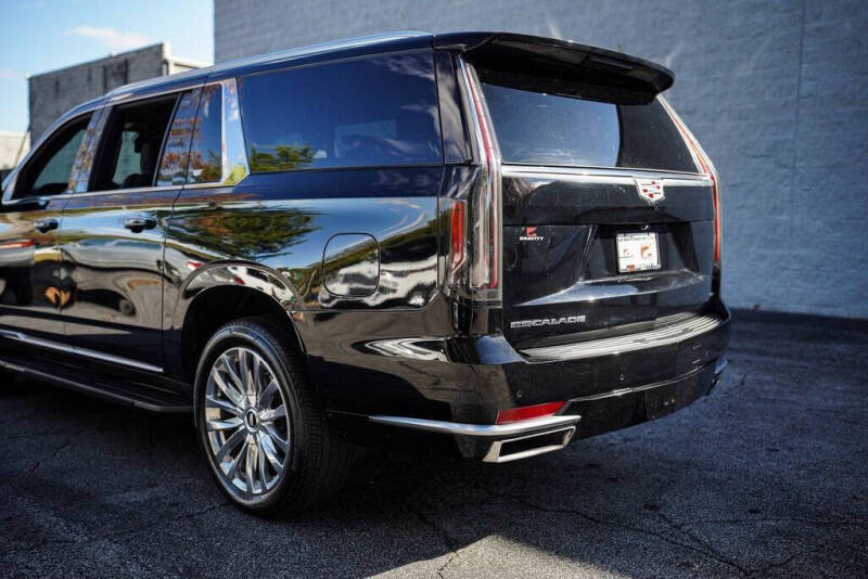 2022 Cadillac Escalade ESV Luxury