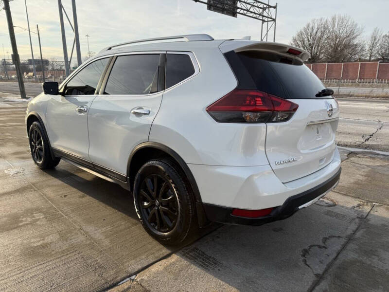 2018 Nissan Rogue SV