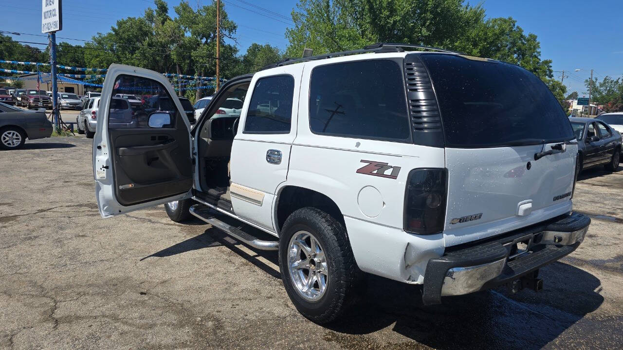 White 2004 Chevrolet Tahoe LT LT 4dr SUV 10