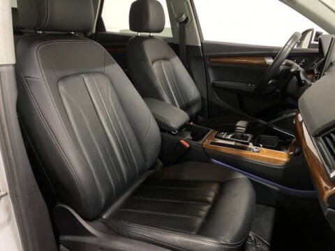 2023 Audi Q5 quattro Premium Plus 40 TFSI