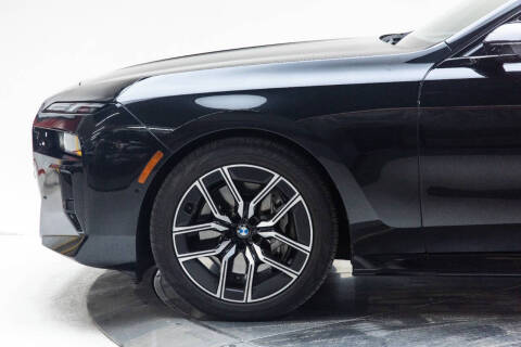 2023 BMW 7 Series 740i