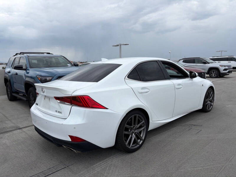 2019 Lexus IS 300