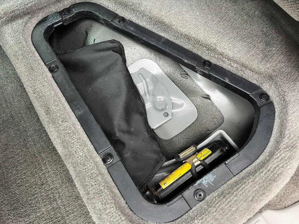 2000 Toyota Tundra 58