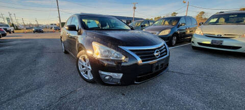 2013 Nissan Altima for sale at AUTOLUXGROUP in Lakewood NJ