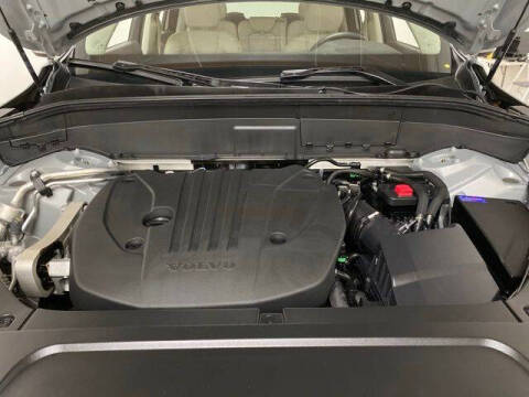 2025 Volvo XC90 B5 Core Bright Theme