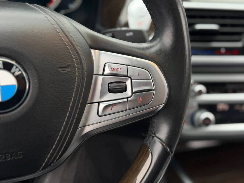 2018 BMW 7 Series 740i