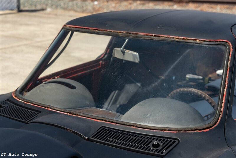 1966 Chevrolet Corvette 33