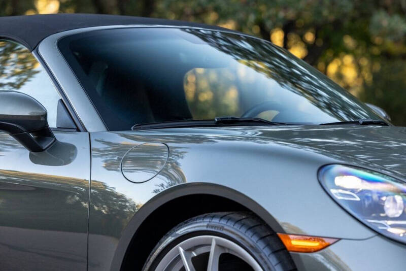 2021 Porsche 718 Boxster