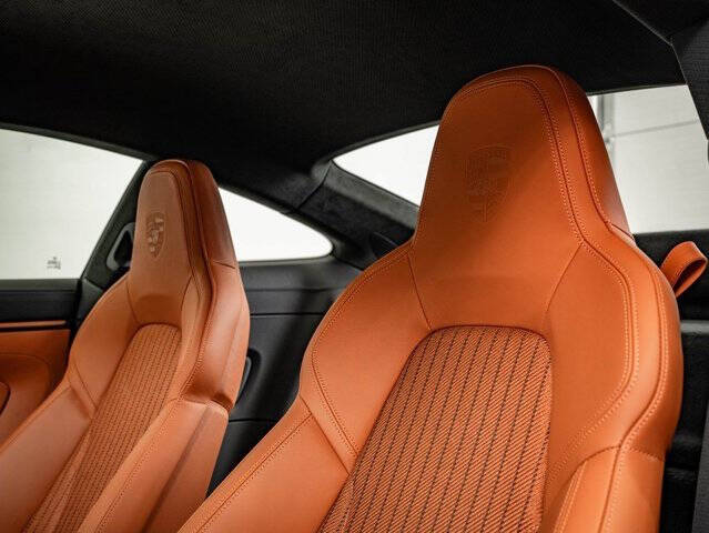2024 Porsche 911 S/T