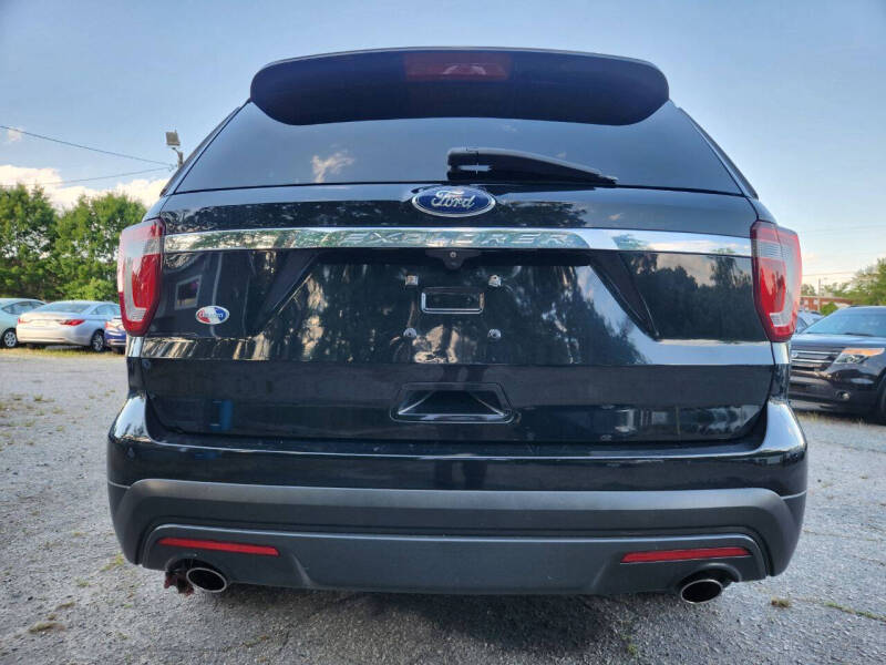 2016 Ford Explorer