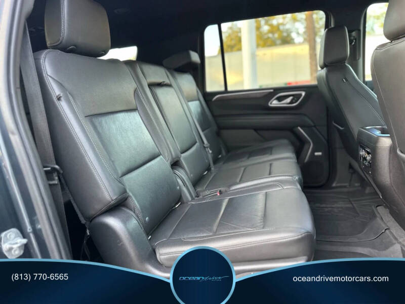 2021 Chevrolet Suburban LT