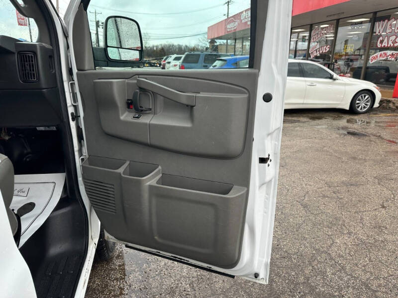 2020 Chevrolet Express 2500