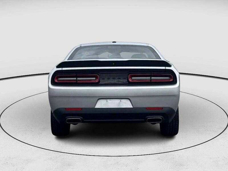 2020 Dodge Challenger SXT