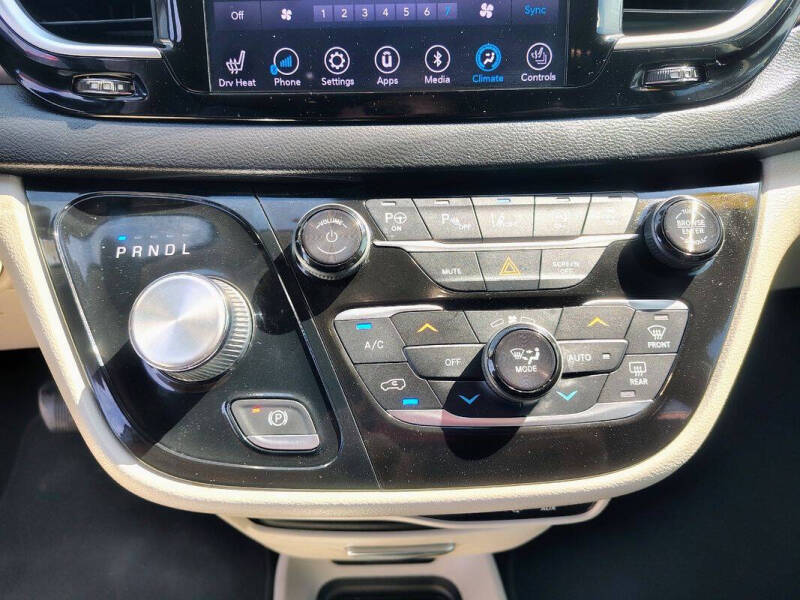 2018 Chrysler Pacifica Touring L