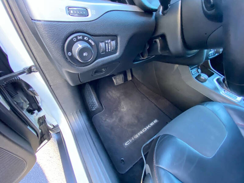 2017 Jeep Cherokee Trailhawk