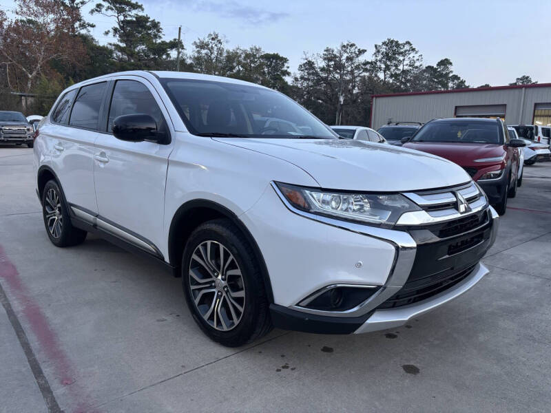 2017 Mitsubishi Outlander ES