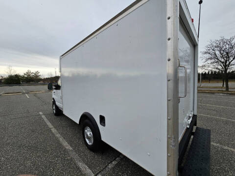 2014 Ford E-Series E-350 SD