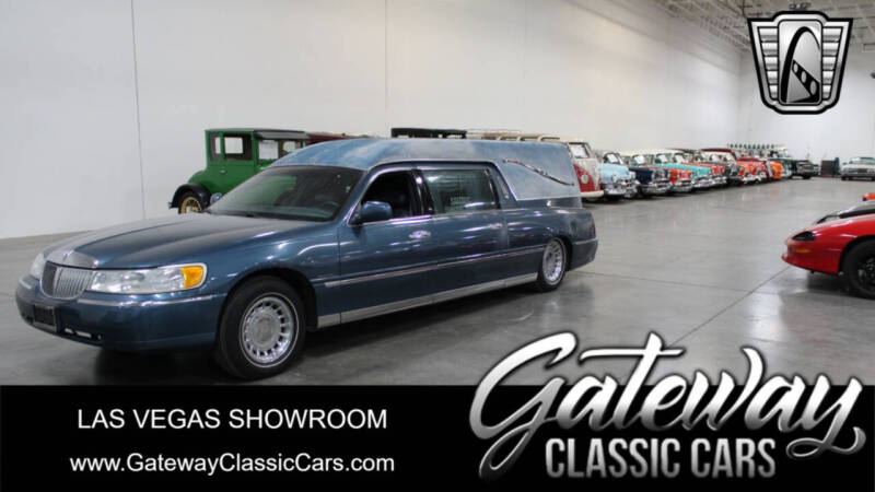 2001 Lincoln Town Car Executive