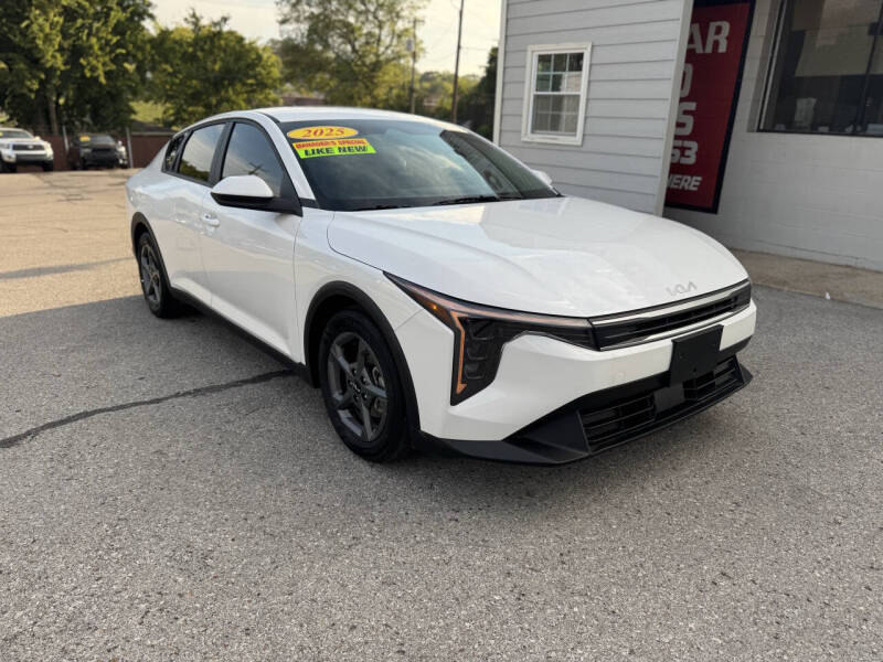 2025 Kia K4 LXS's photo