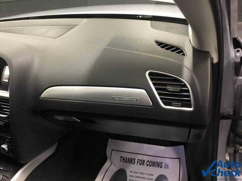 2016 Audi A4 2.0T quattro Premium