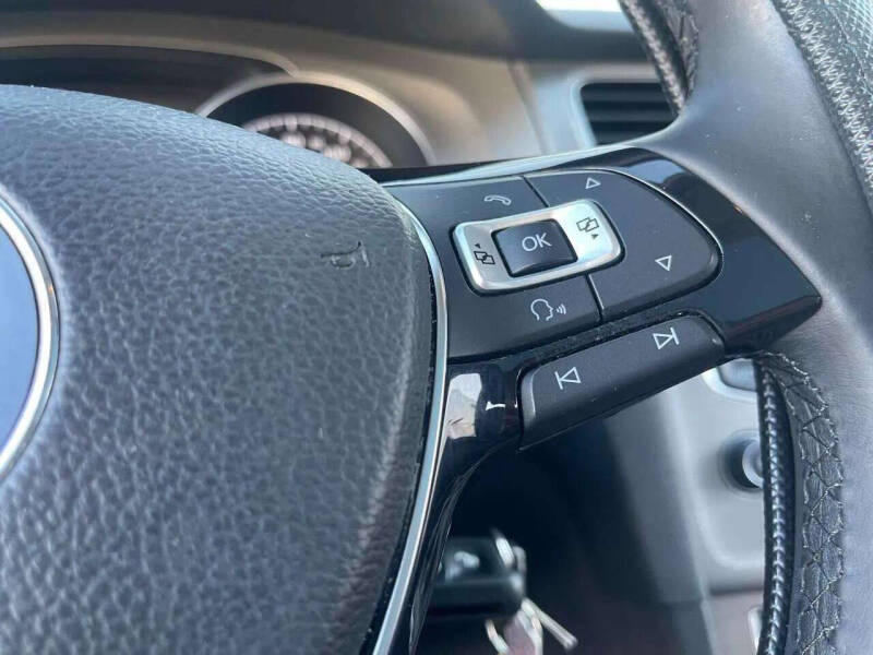 2015 Volkswagen Golf TSI S
