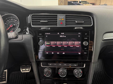 2020 Volkswagen Golf GTI SE