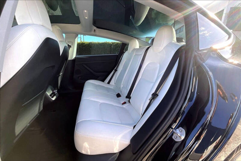 2021 Tesla Model 3 Standard Range Plus