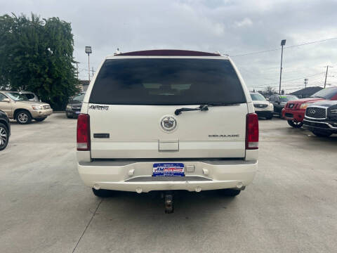 2004 Cadillac Escalade