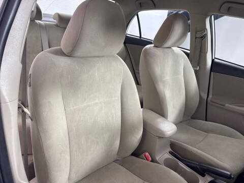 2013 Toyota Corolla LE