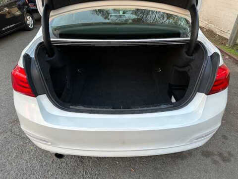 2018 BMW 3 Series 320i xDrive