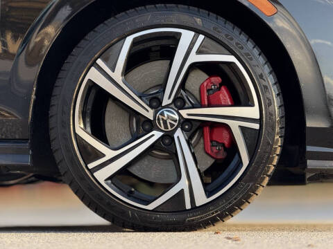 2024 Volkswagen Golf GTI SE