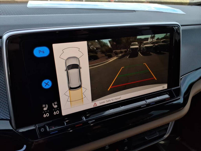 2026 Volkswagen Atlas Cross Sport SEL R-Line Black 4Motion