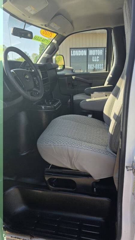 2016 Chevrolet Express 2500