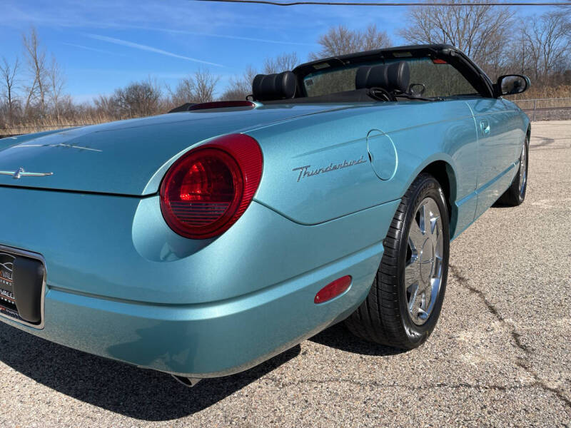 2002 Ford Thunderbird Deluxe