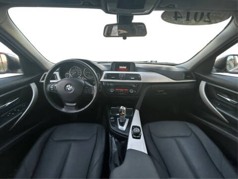 2014 BMW 3 Series 320i