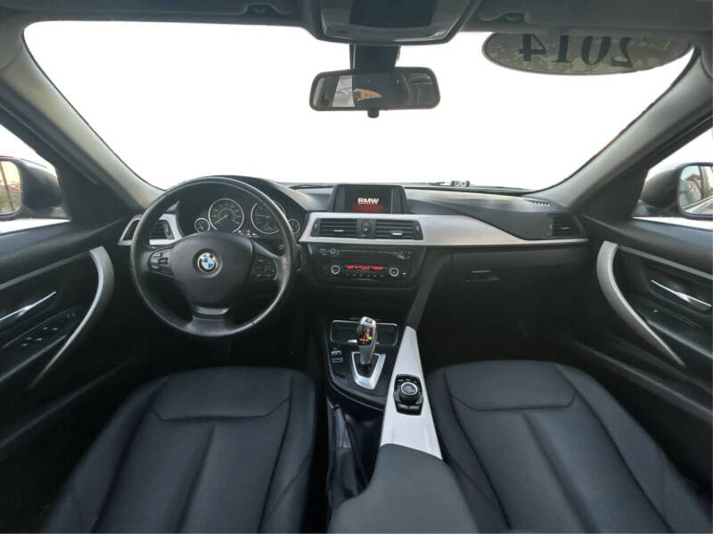 2014 BMW 3 Series 320i