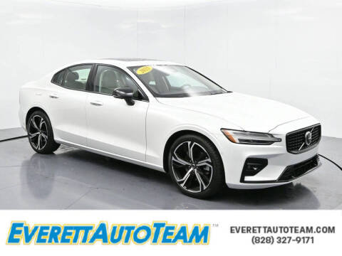 2025 Volvo S60 B5 Plus