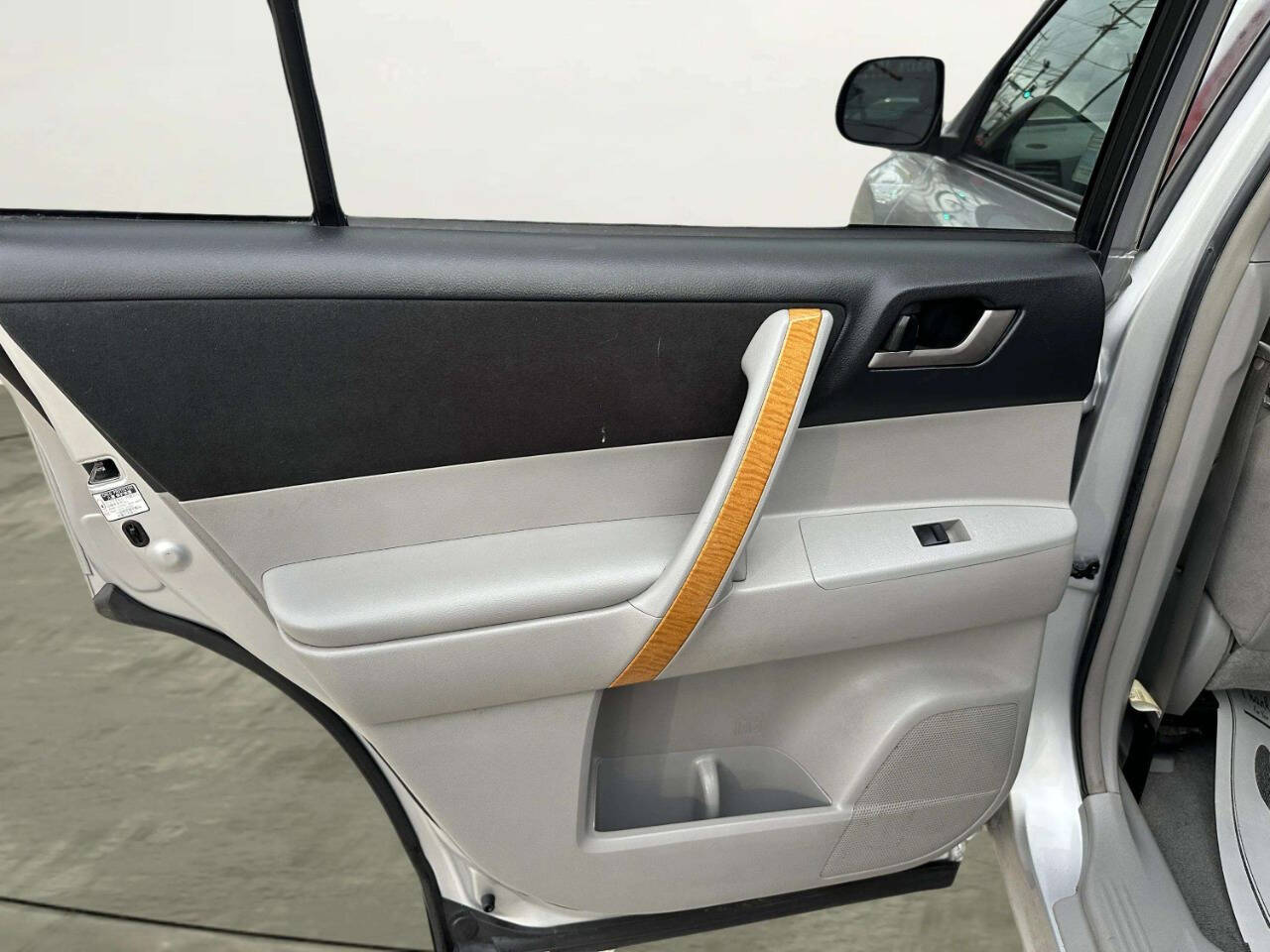 ToyotaHighlander Hybrid12