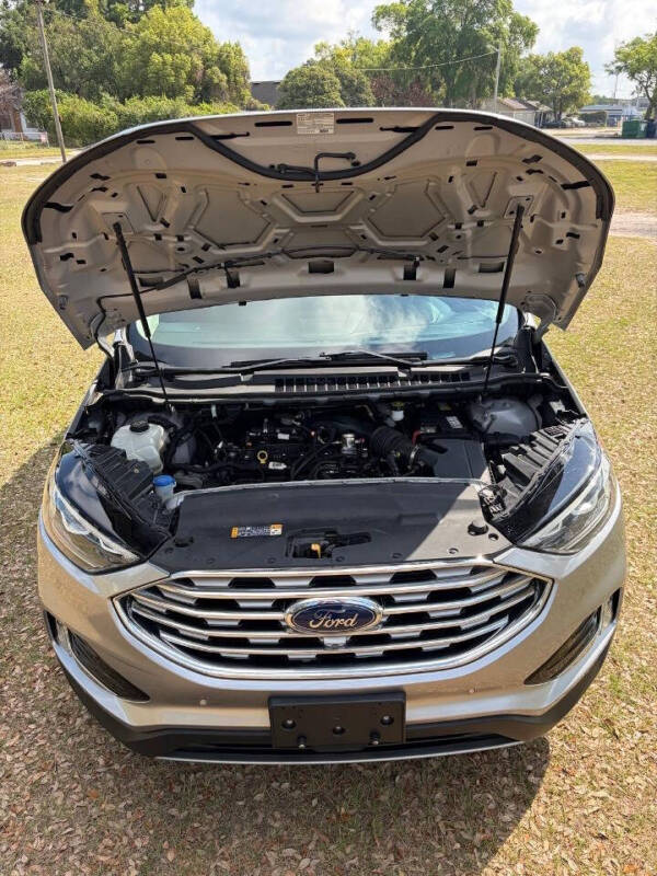 2020 Ford Edge Titanium