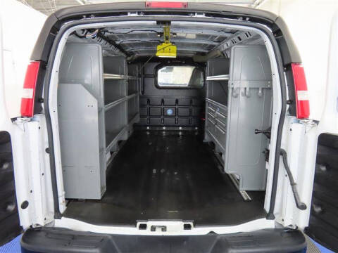 2022 Chevrolet Express 2500