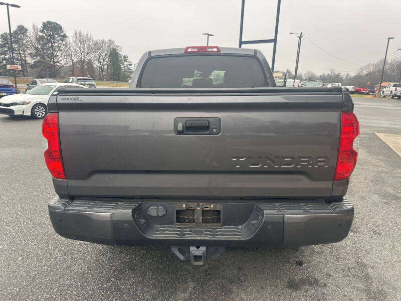 2019 Toyota Tundra SR5