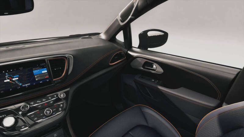 2027 Chrysler Pacifica Pinnacle