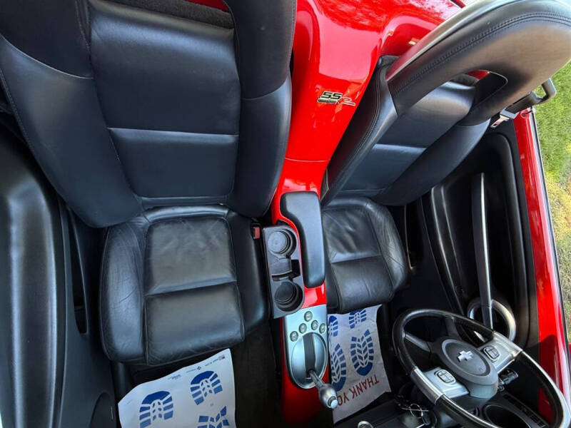 2004 Chevrolet SSR LS