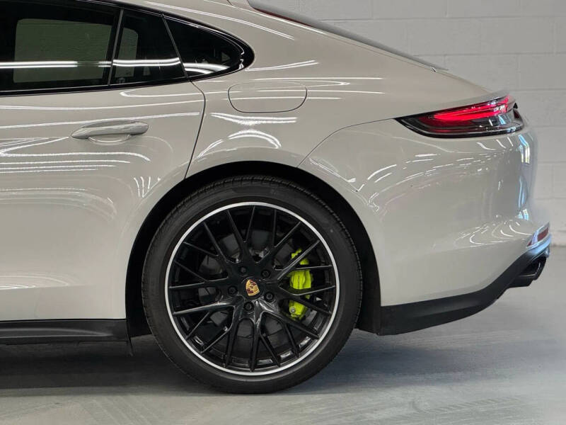 2022 Porsche Panamera 4S E-Hybrid