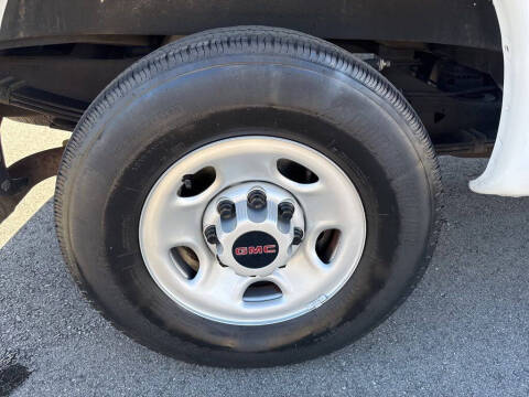 2023 GMC Savana 2500